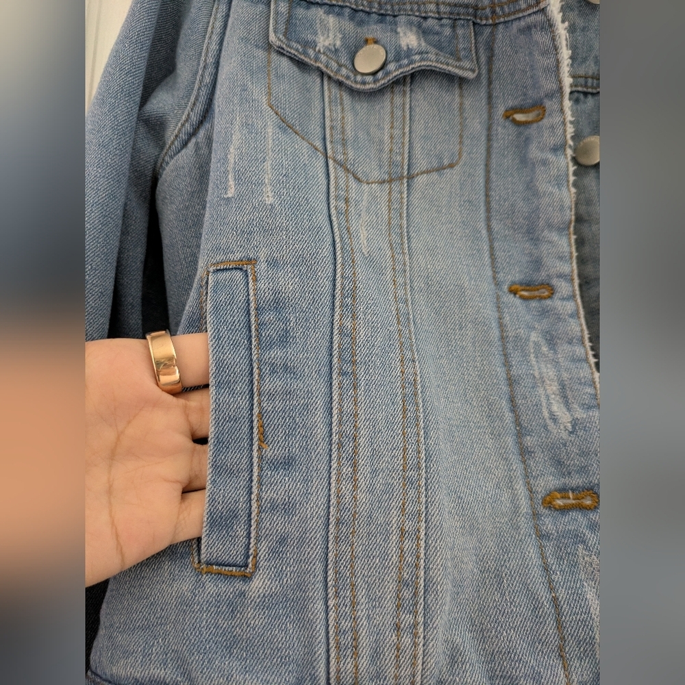 Ashley Vintage Charm Sherpa Lined Distressed Button Up Denim Jean Jacket Medium - Picture 5 of 6